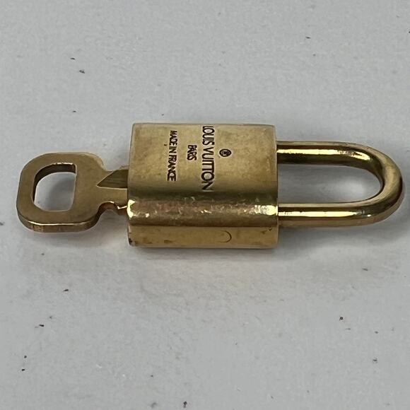 Louis Vuitton #308 Gold Brass Lock & Key Charm Clochette Set 🔐 - Picture 3 of 10